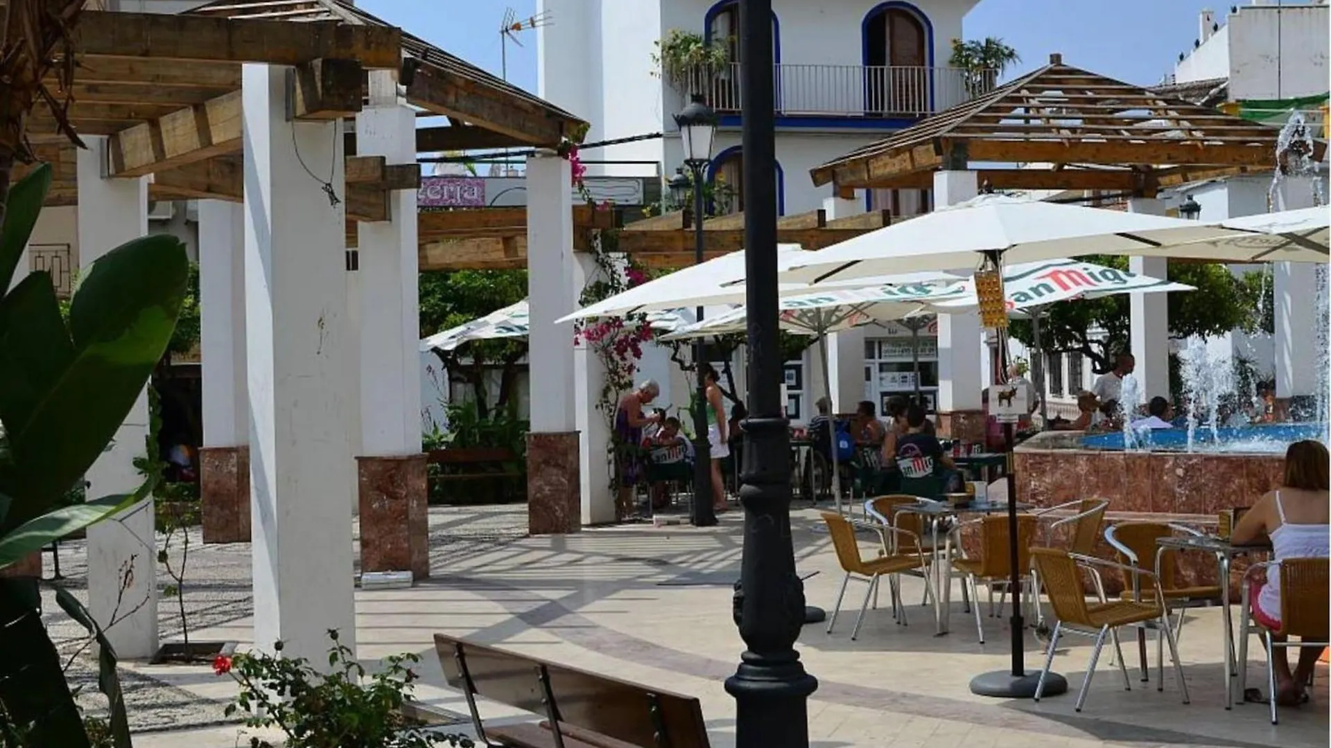 Estudio Jimena Carabeo En El Centro De Nerja